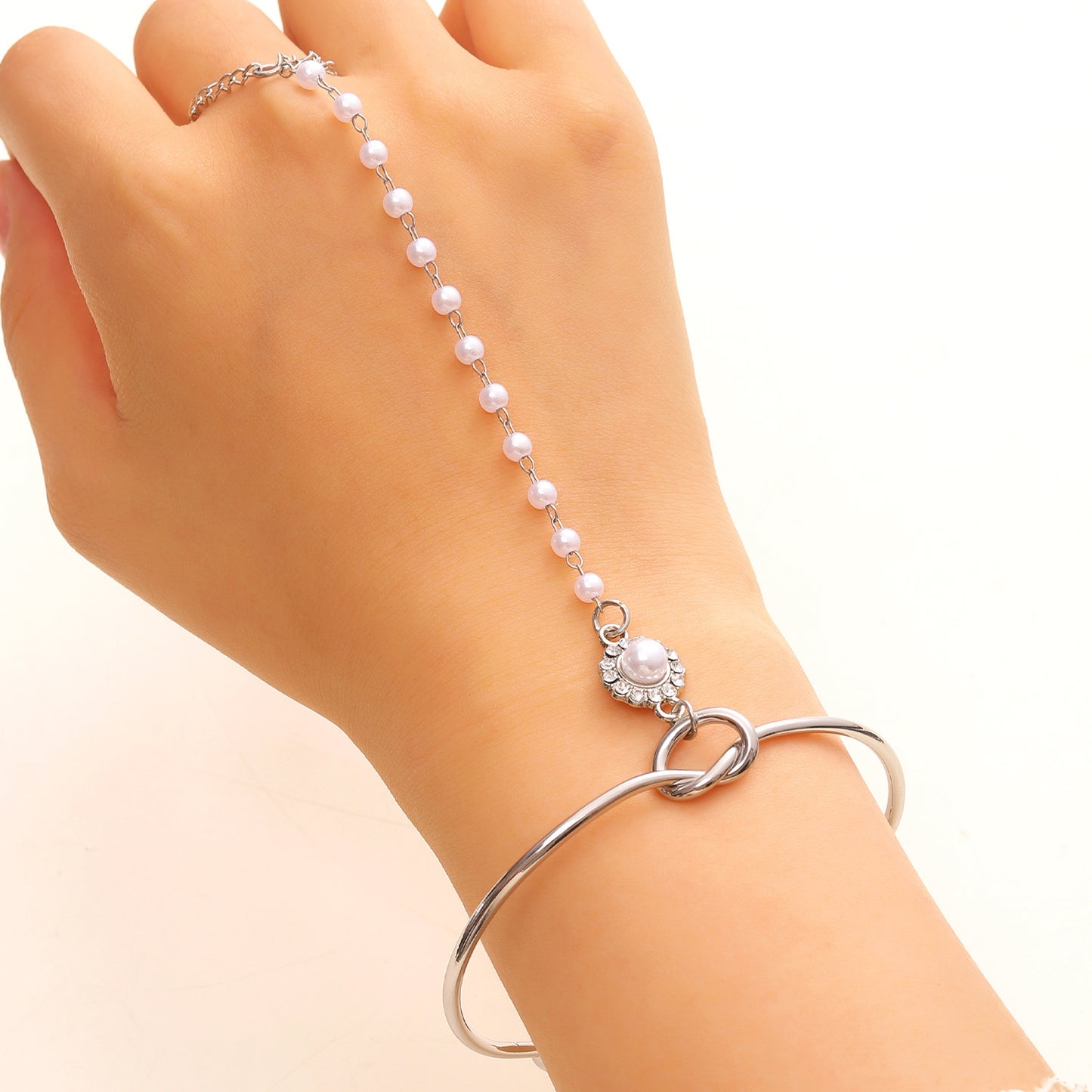Butterfly Love Pearl Finger Hip Hop Exaggerated Bracelets
