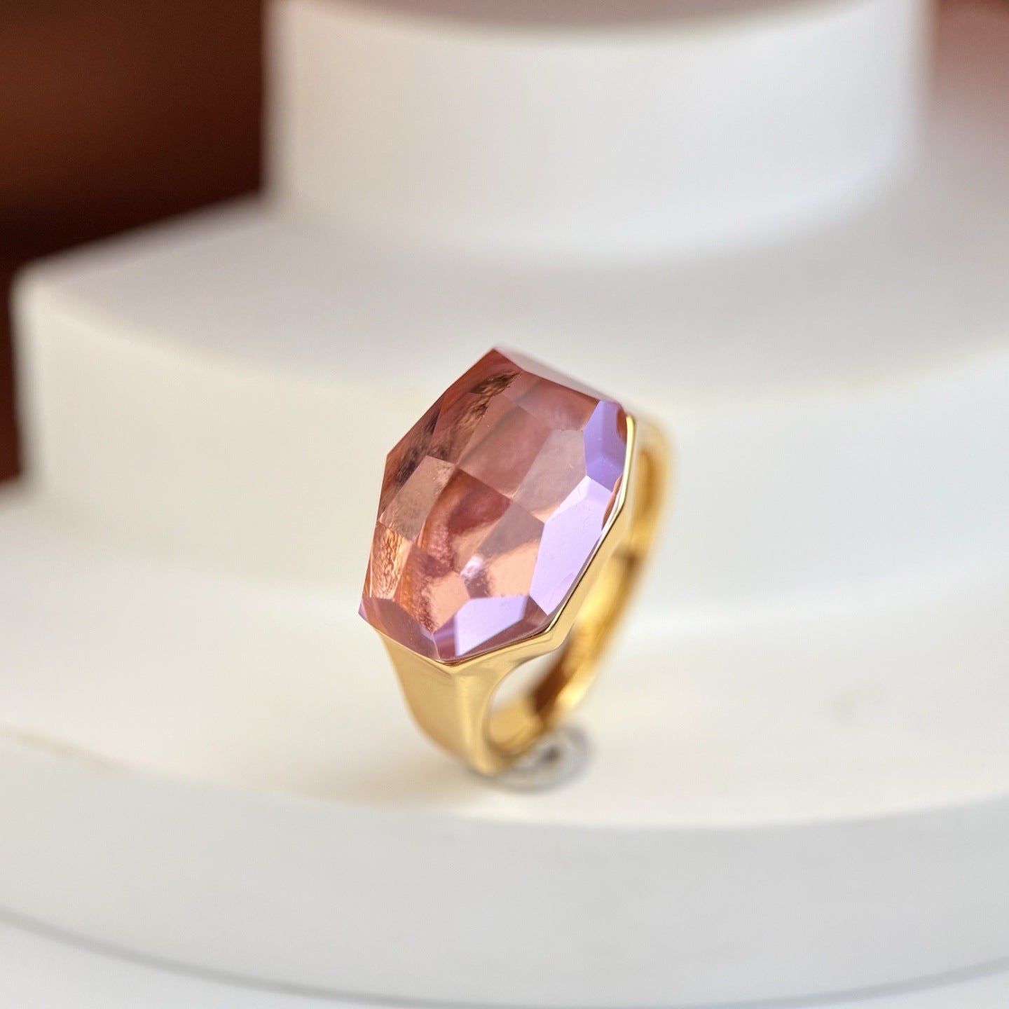 Geometric Cut Crystal Design Full Of Fire Color Craft Stable Ring