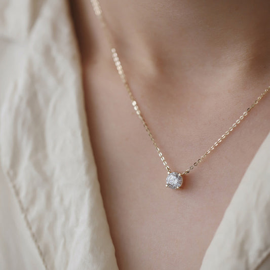 Plated Karat Single Diamond Super Flash Temperament Entry Lux Necklaces