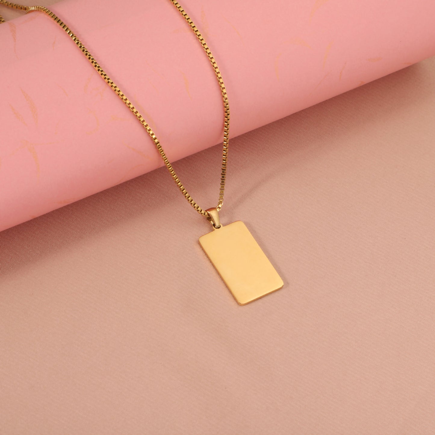 Rectangular Geometric Can Carve Writing Ornament Necklaces