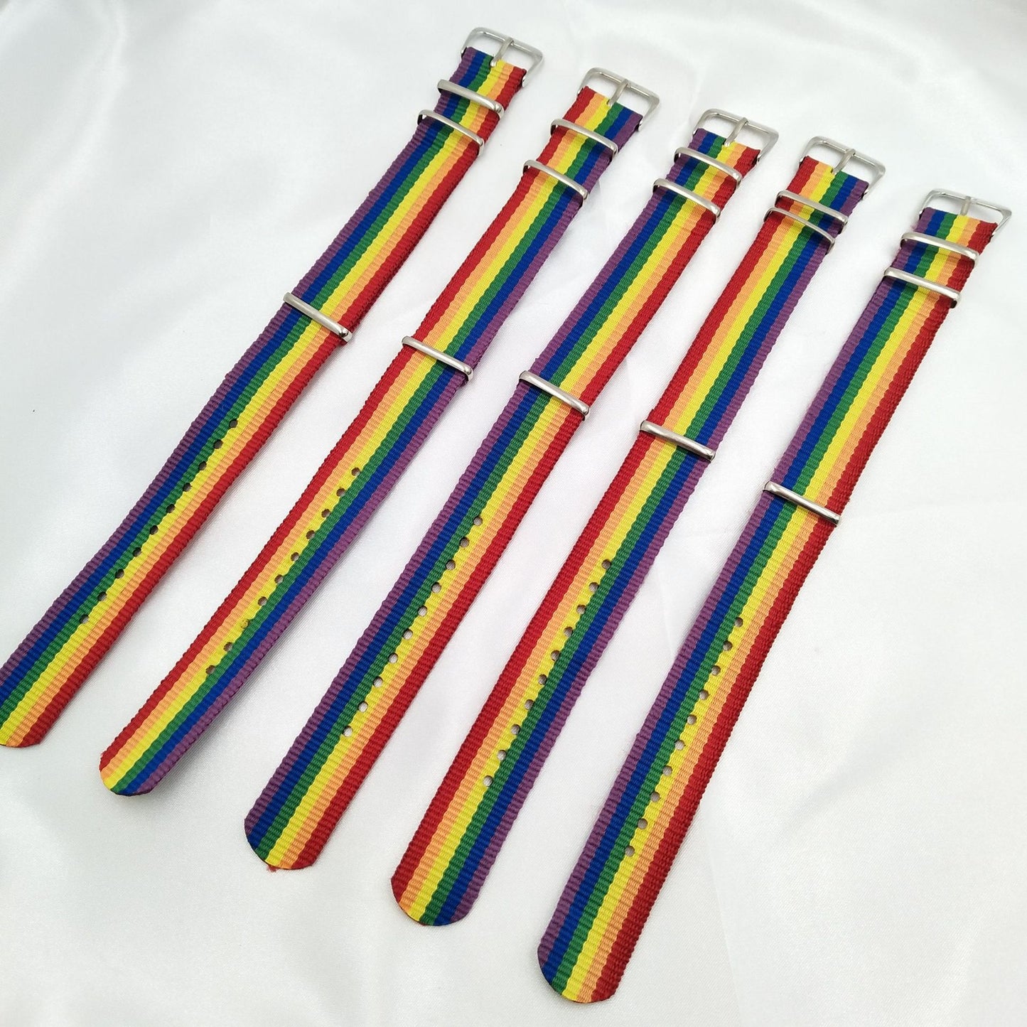 New Rainbow Wrist Colorful Heart Elegant Bracelet