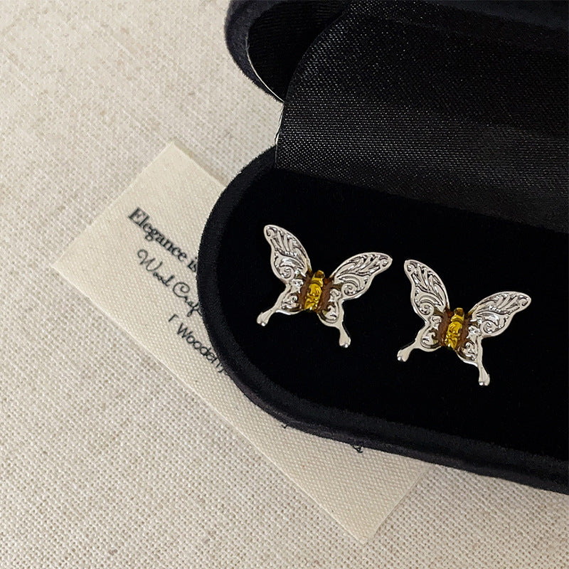 Women's Small Exquisite Butterfly Collection Simple Light Luxury Elegant Fashion Earrings