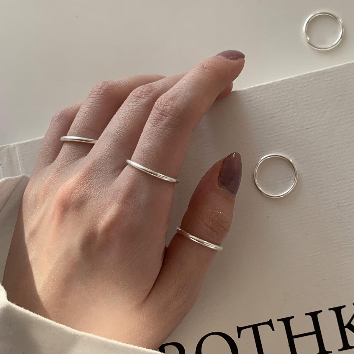 Simple Closed Female Light Luxury High-grade Sense Niche Extremely Fine Ring