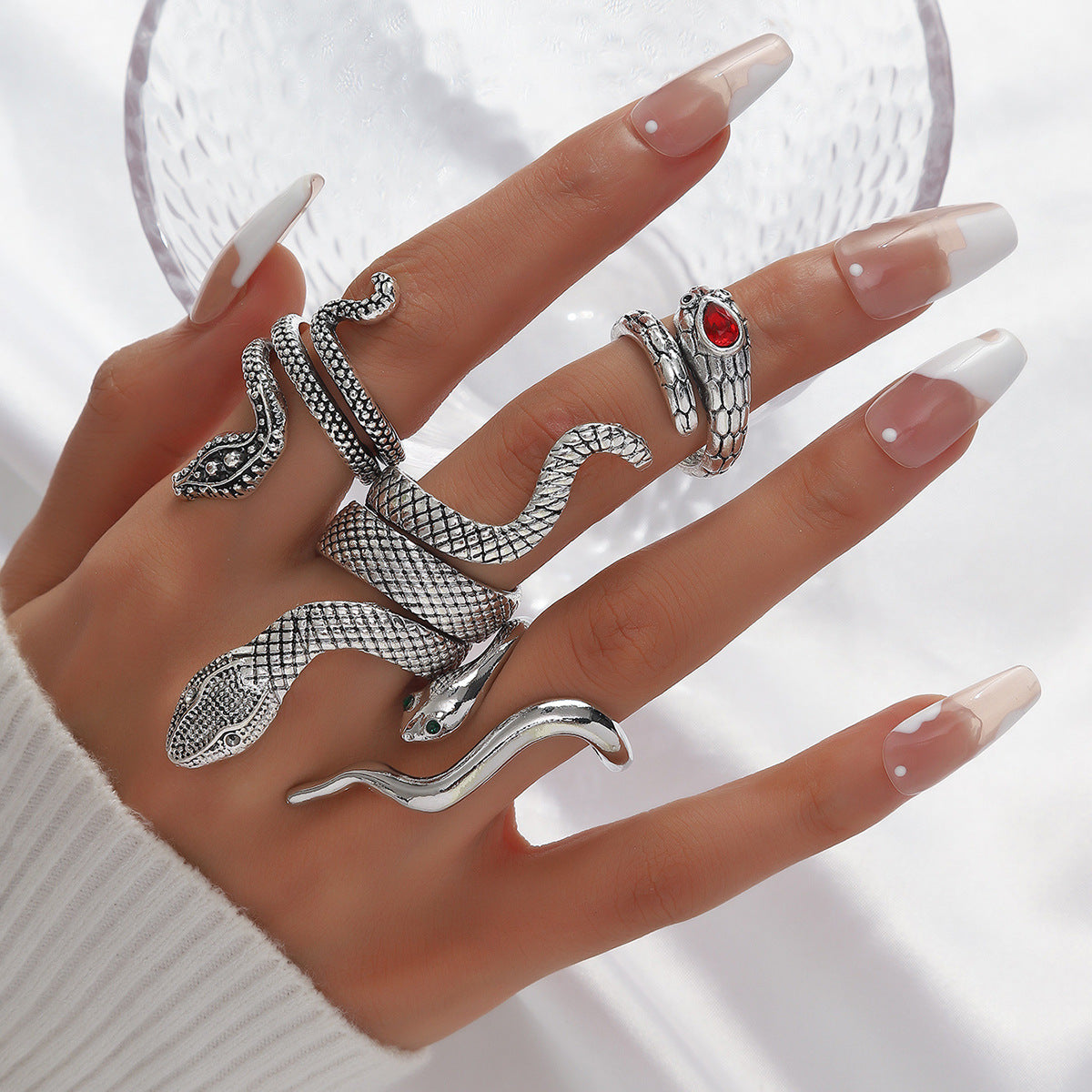 Men's Black Snake Dark Style Design Hovering Ring