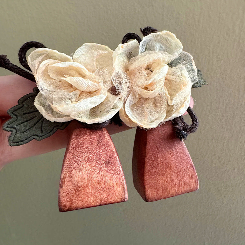 Exaggerated Personalized Mori Net Yarn Flowers Block Earrings