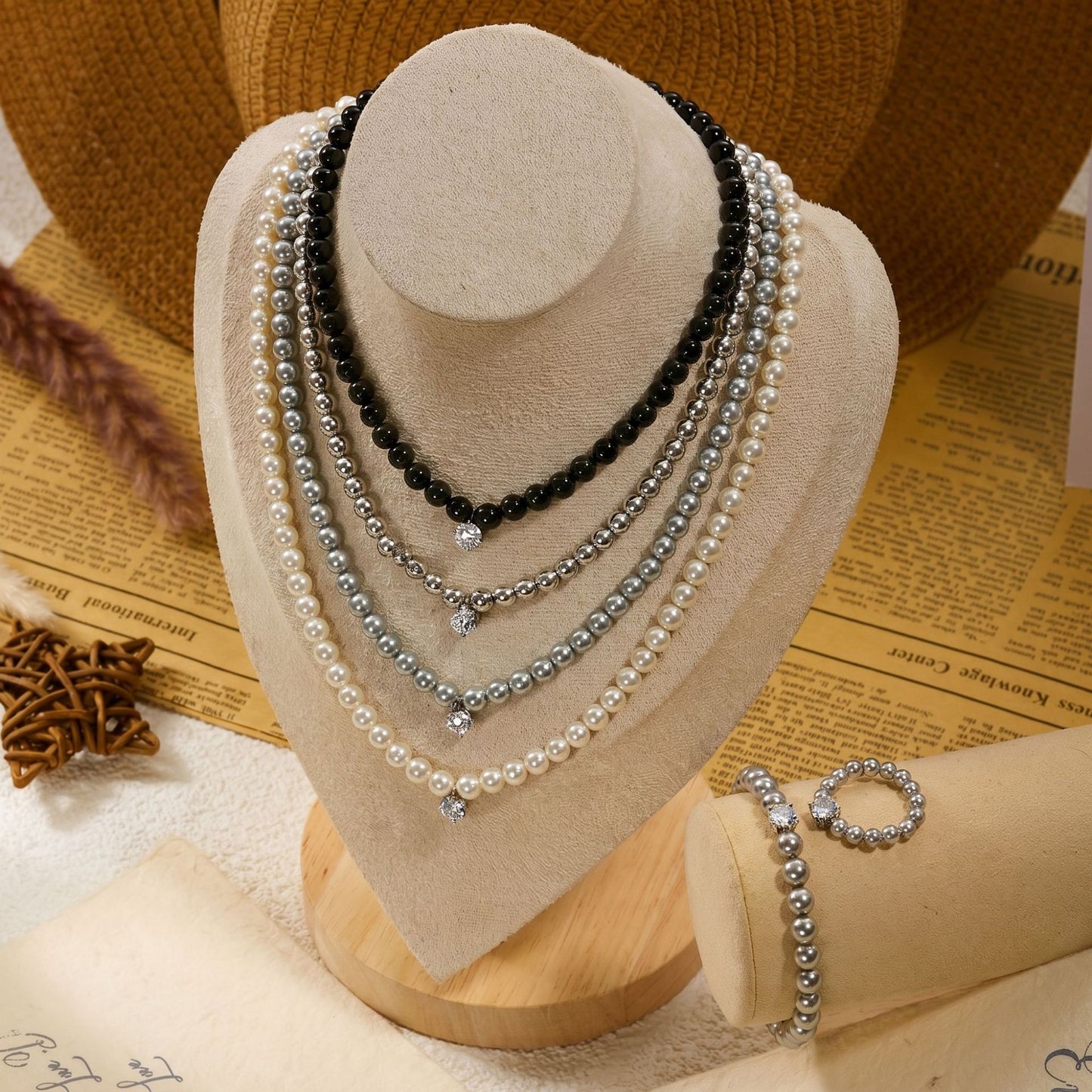 Elegant Retro Pearl Solitaire Three-piece High Sense Ball Jewelry Set
