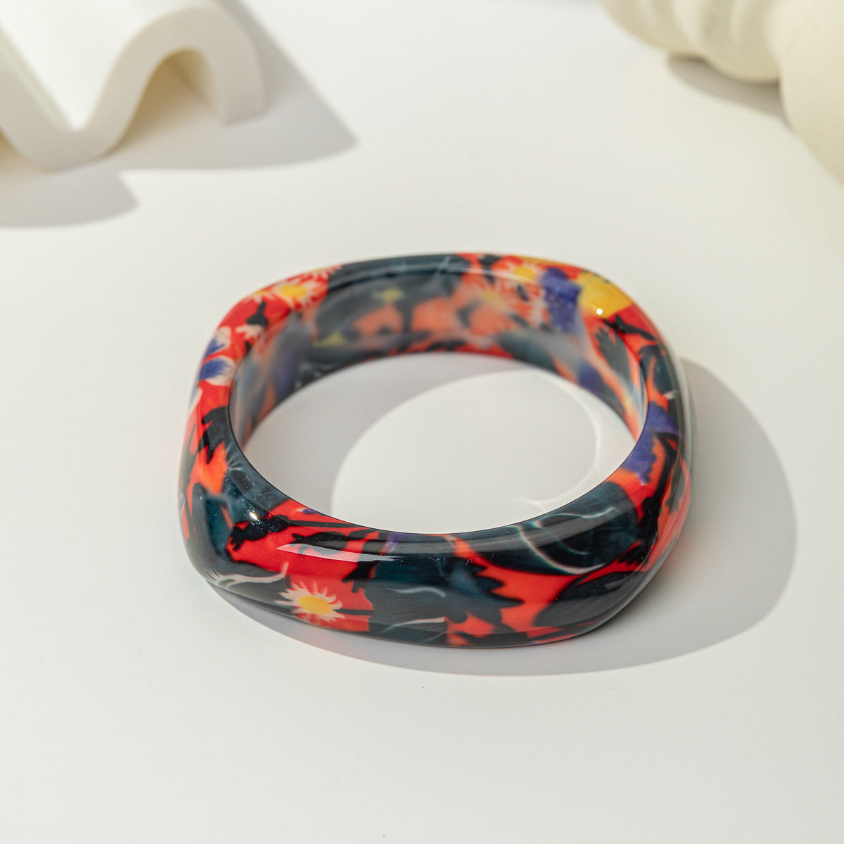 Women's Square Irregular Blooming Pattern Resin Personalized Fashionable Bracelets
