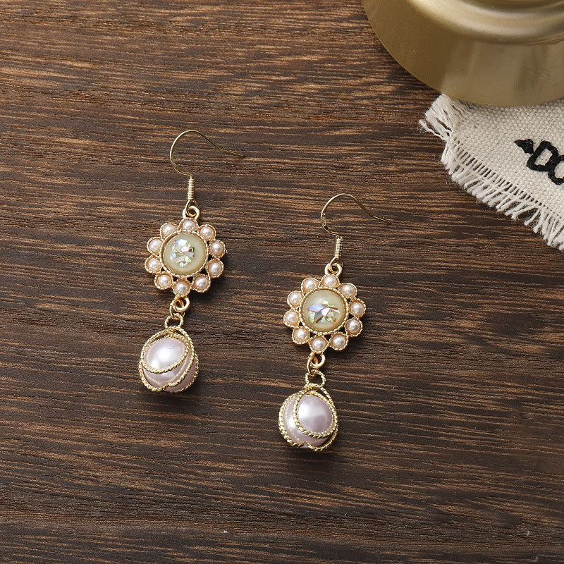 Women's Style Long Elegant Light Luxury Palace Pearl Mosquito Earrings