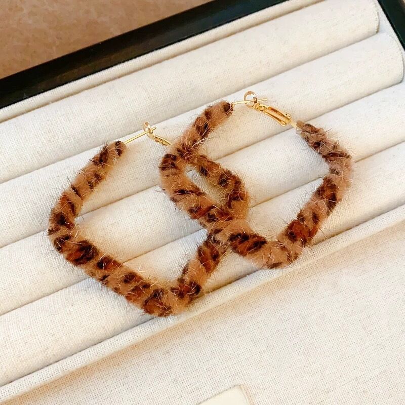 Women's Xu Honor Hawksbill Leopard Print Hoop Earrings