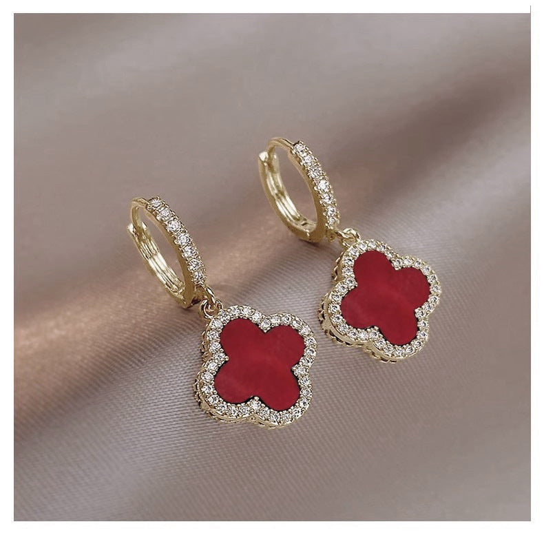 Clover Delicate Ear Light Luxury Sense Earrings