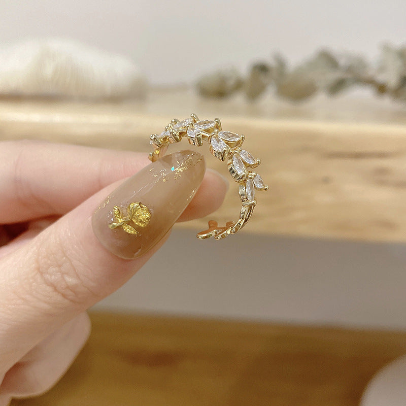 Offer Copper High-grade Crystal Leaves Niche Design Rings