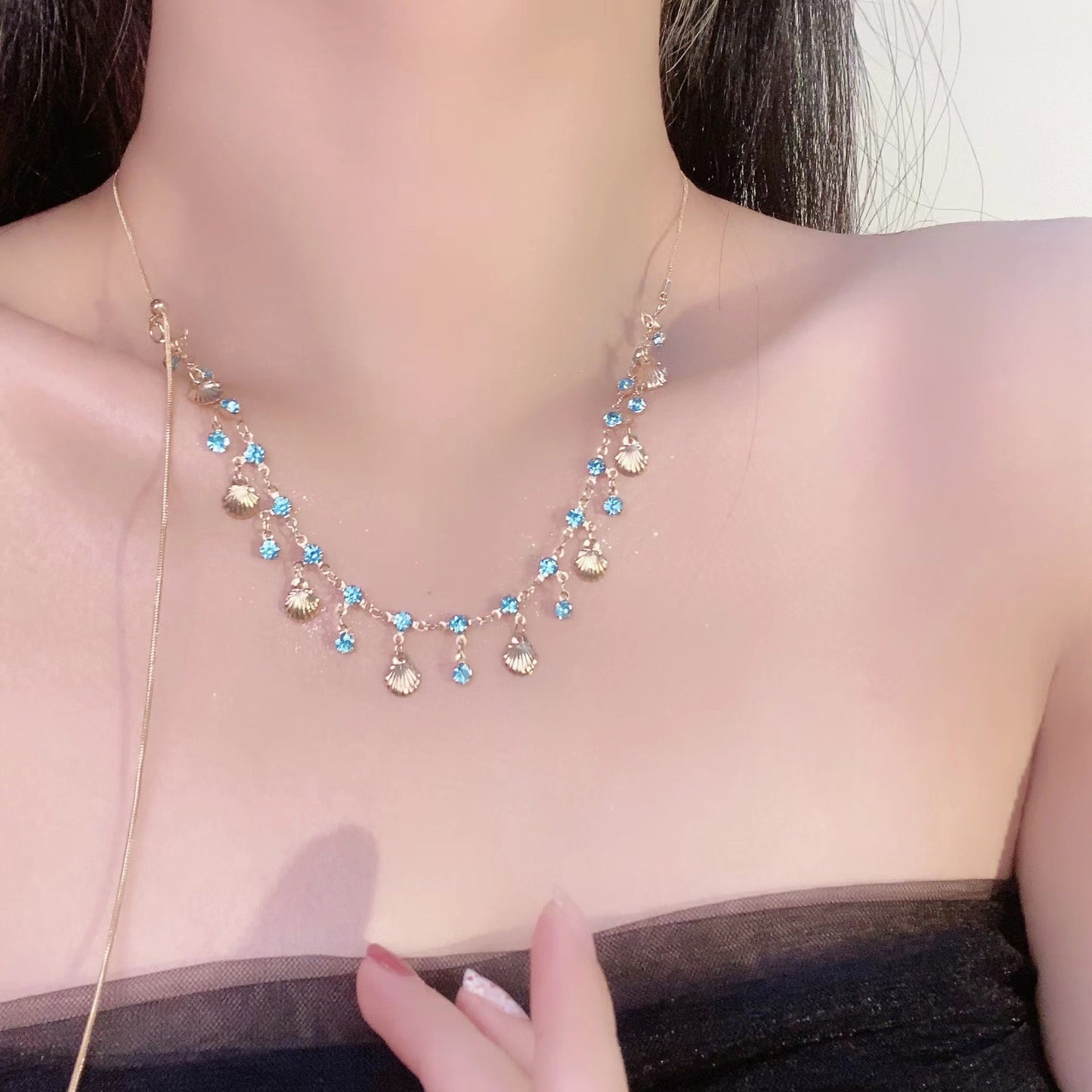 Exotic Twin Shell High-grade Female Niche Design Necklace