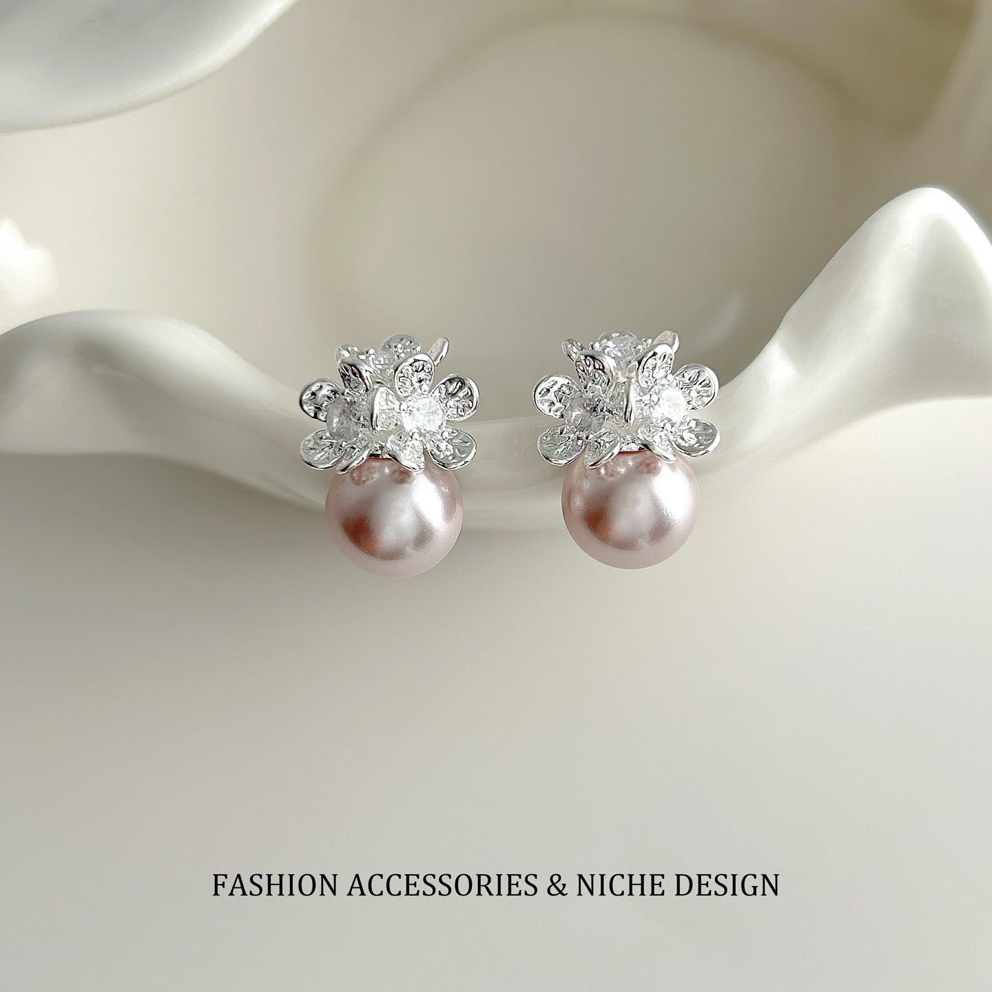 Women's Exquisite Flowers Surrounded Exaggerated Large Pearl Fashionable Sterling Sier Stud Earrings