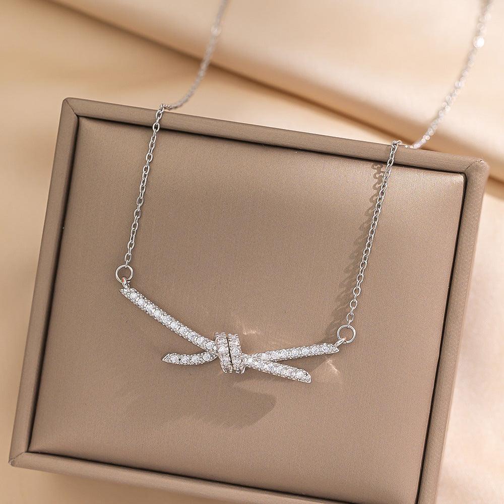 Women's Twisted String For Design Fashion Temperament Necklaces