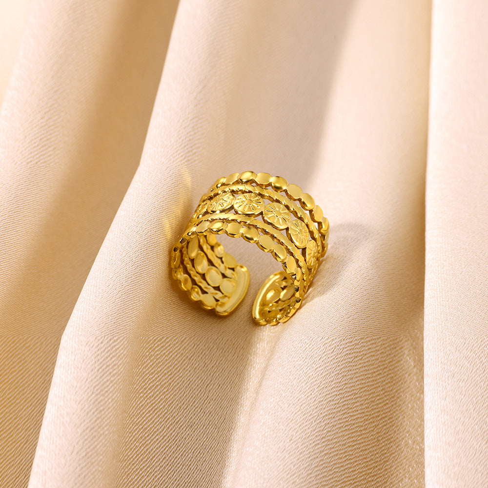 Gold-plated Geometric Female Hollow Carved Texture Rings