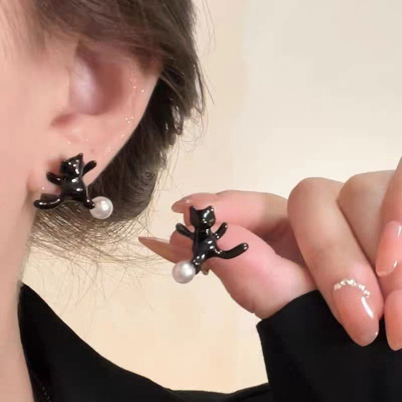 High-grade Female Niche Vintage Pearl Flower Elegant Earrings
