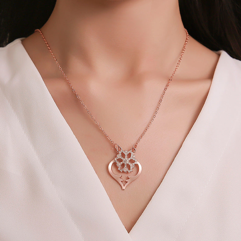 Women's Simple Geometric Retro Creative Design Alloy Necklaces