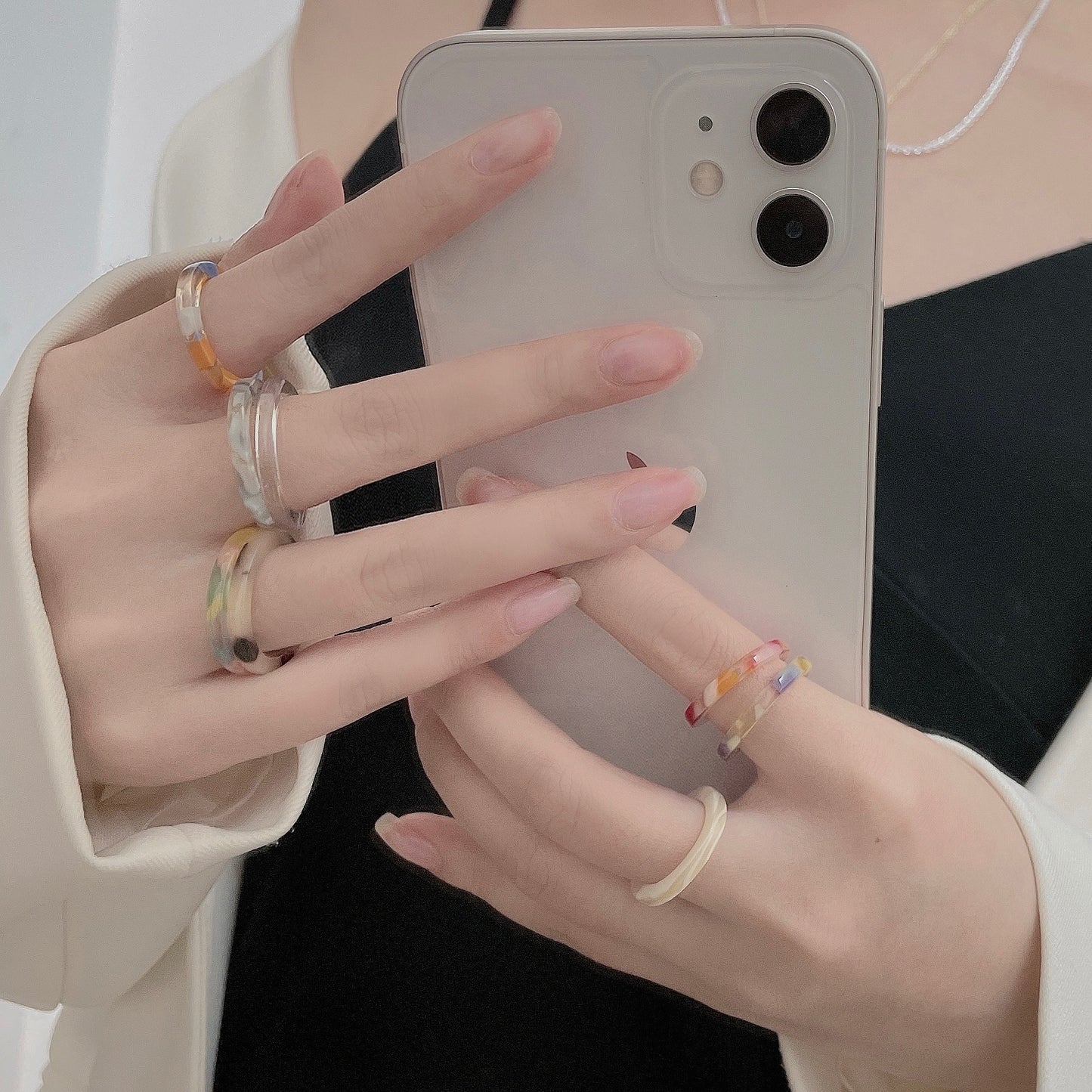 Trendy Retro Color Resin Commuter Fine Index Ring