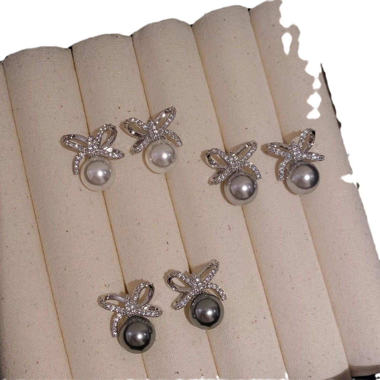 Full Diamond Bow Pearl Female High Sense Earrings