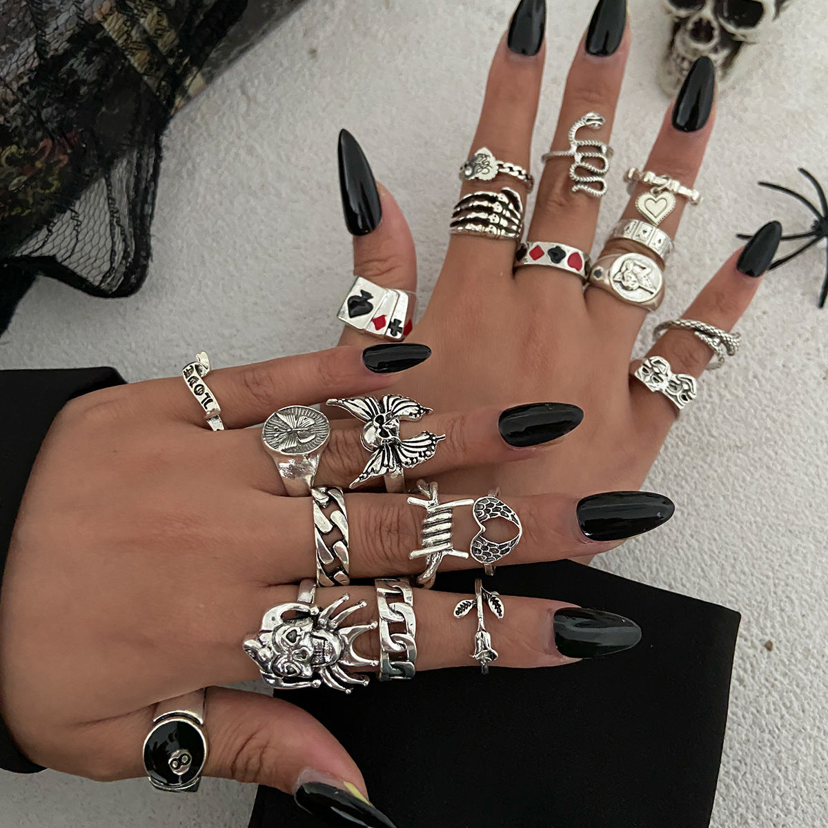 Sweet Cool Dark Ghost Snake Suit Niche Halloween Ring