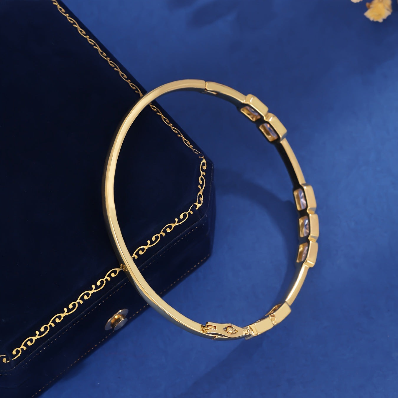 Light Luxury Female High Sense Graceful Bracelet