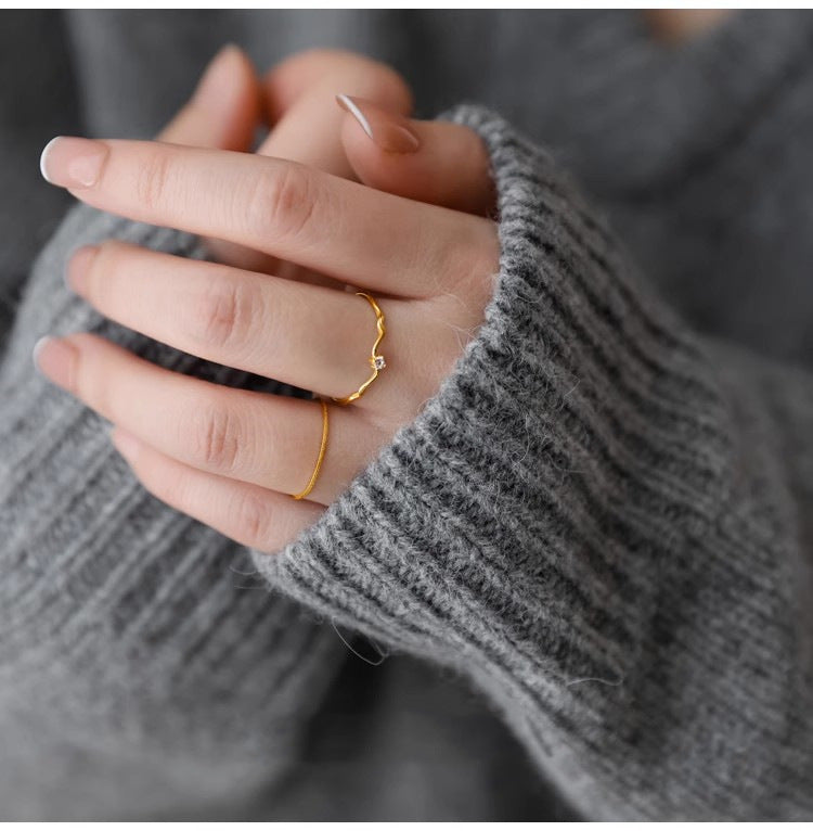 Wave Line Diamond Thin Cold Wind Rings