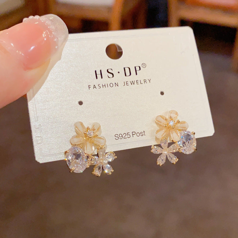 Simple Zircon Petals Oval Exquisite Light Luxury Small Versatile High Earrings