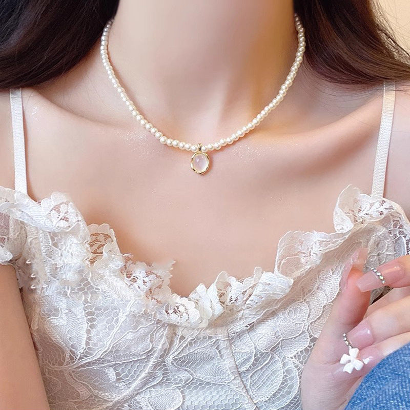 Women's Light Luxury High-grade Design Accessories Clavicle Necklaces