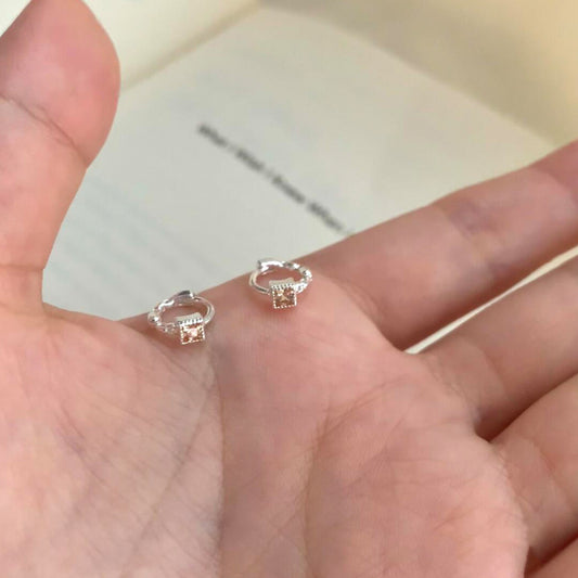 Cube Sugar Zircon Female Style Design Light Luxury Earrings