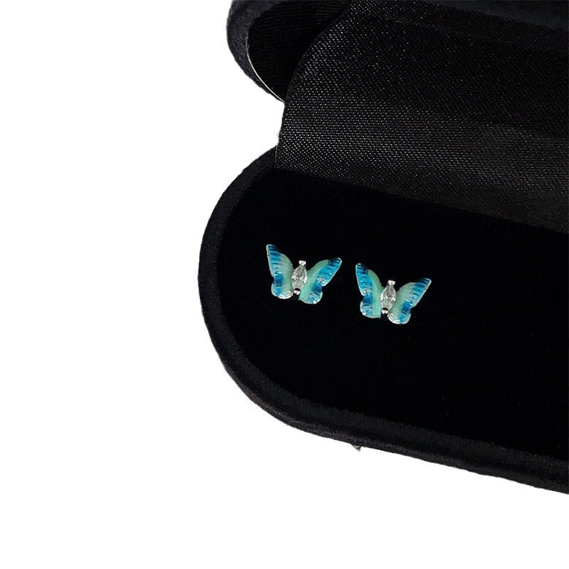 Women's Small Exquisite Butterfly Collection Simple Light Luxury Elegant Fashion Earrings