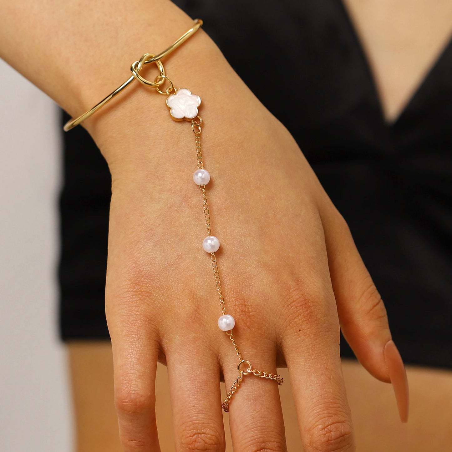 Butterfly Love Pearl Finger Hip Hop Exaggerated Bracelets