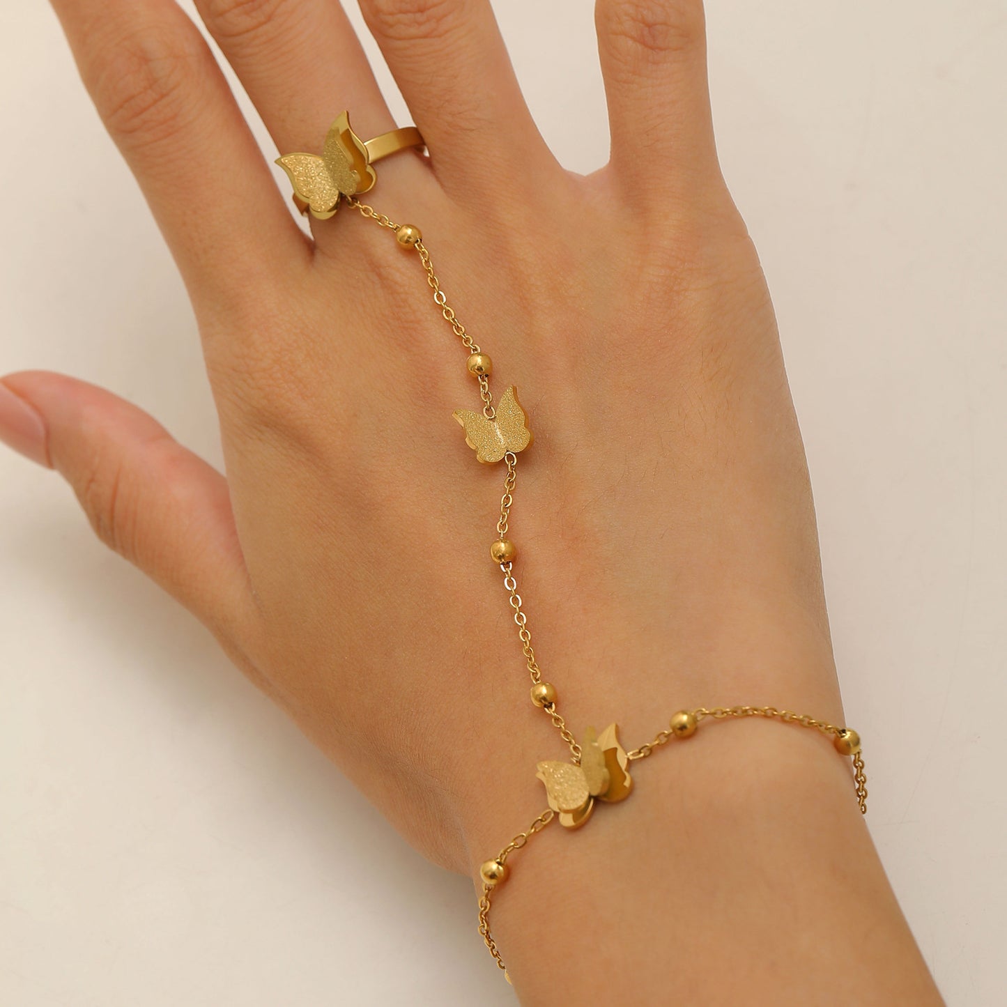 Butterfly Love Pearl Finger Hip Hop Exaggerated Bracelets
