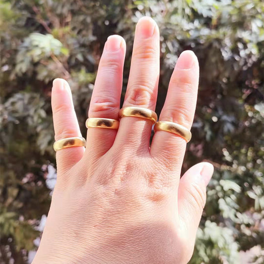 Women's & Men's Mouth Closed Fashion Couple Aperture Stall Rings