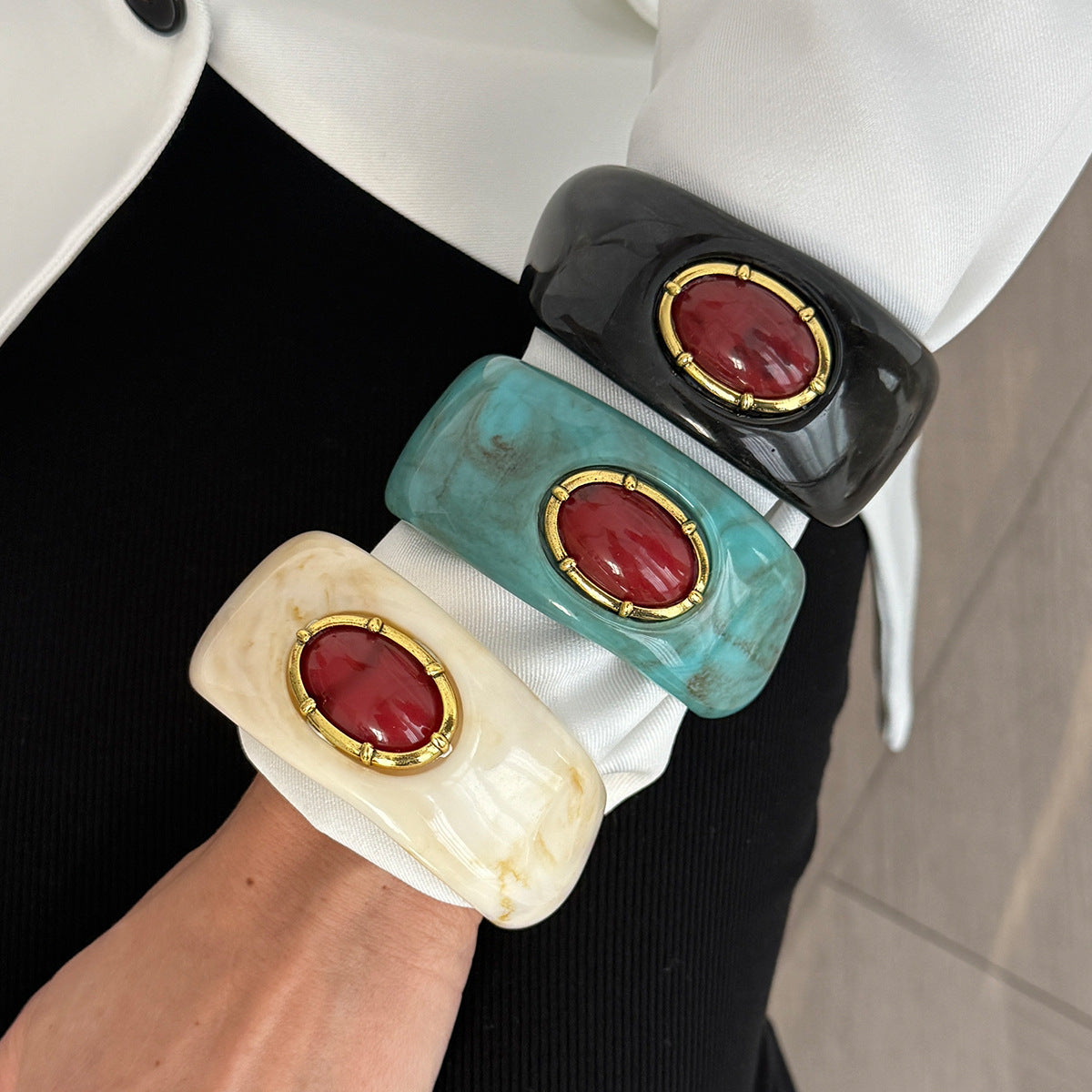 Bohemian Style Inlaid Gemstone Resin Personality Blooming Bracelets