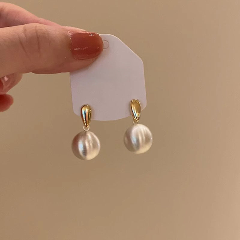 Women's Sier Needle Light Luxury Minority Pearl For Graceful Stud Earrings