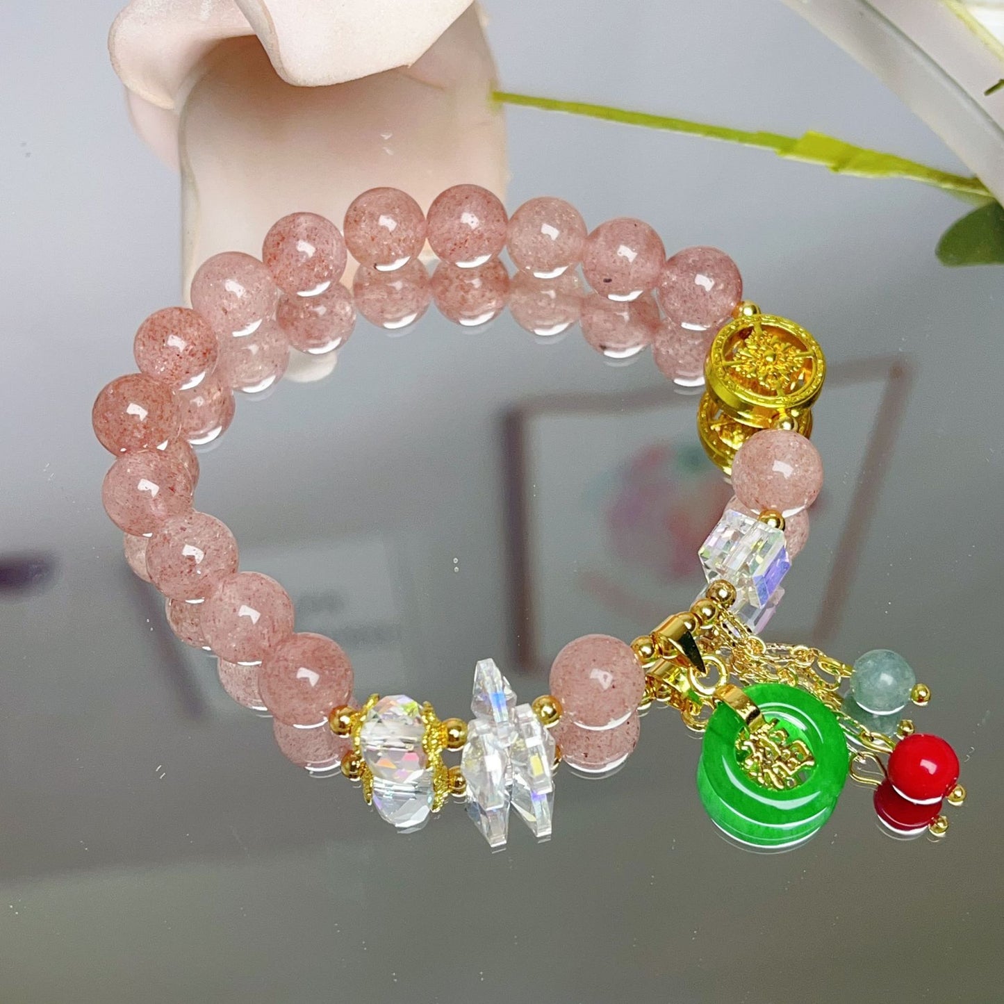 Women's Fashion Personality Strawberry Quartz Fu Character Style Bracelets