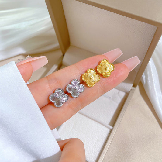 Women's & Men's Titanium Steel Retro Clover Minimalist Cold Graceful Personality Earrings