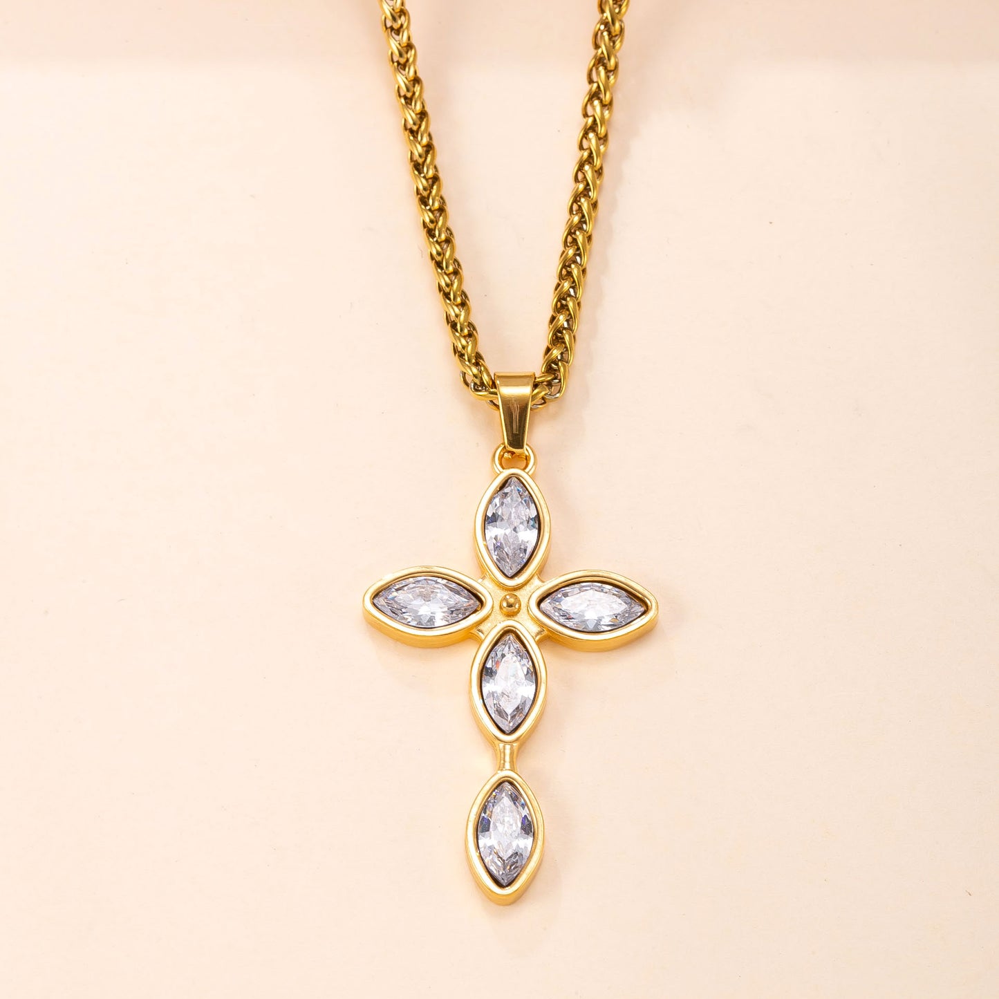 Steel Casting Light Luxury Temperament Gold Pendant