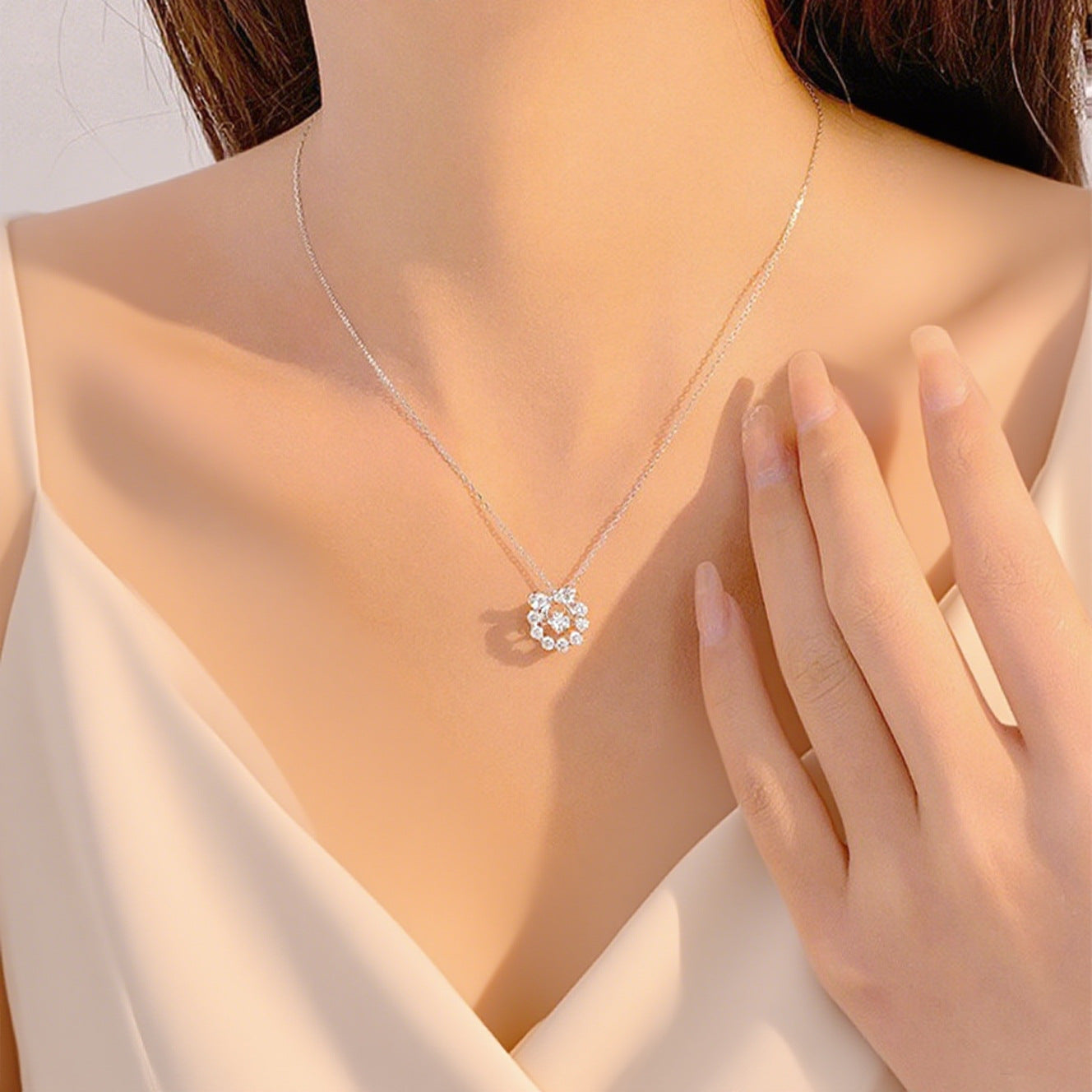 Bowknot Smart Rhinestone Titanium Steel Light Luxury Exquisite Pulsatile Heart Necklaces