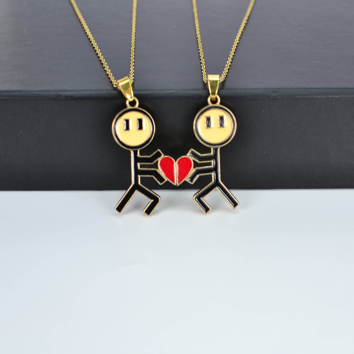 Couple Magnetic Suction Fun Cartoon Expression Launch Necklaces