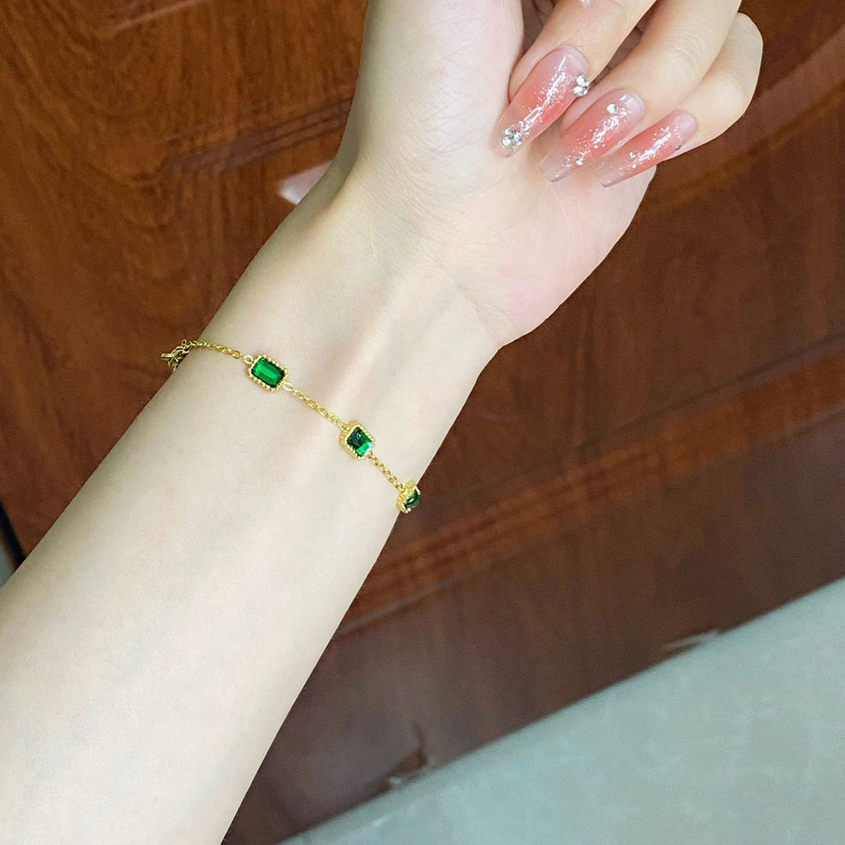 Titanium Steel Twin Female Special Interest Bracelets