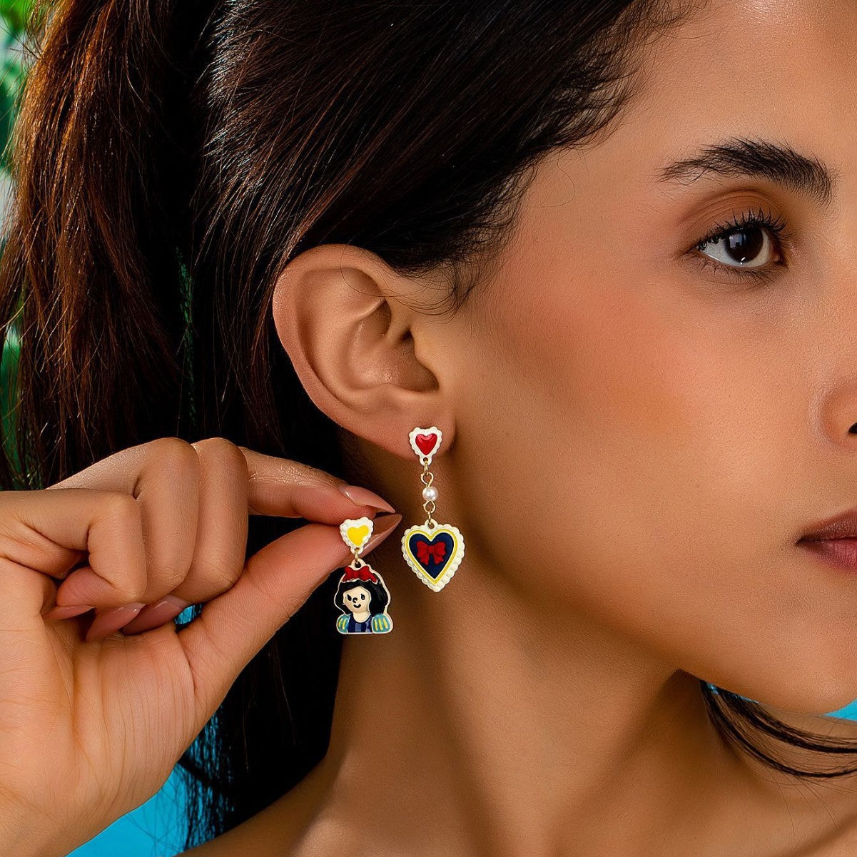 Princess On The Run Red Bow Stud Earrings