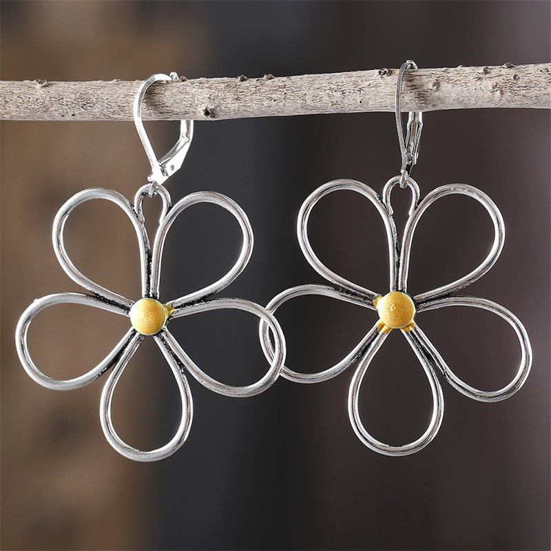 Hollow Design Exquisite Flower Fashion High Sense Rings