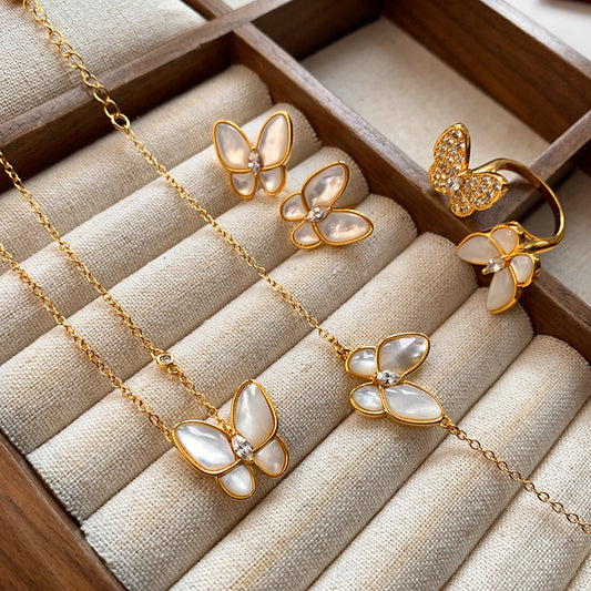 Women's White Shell Butterfly High Sense Light Luxury Necklaces
