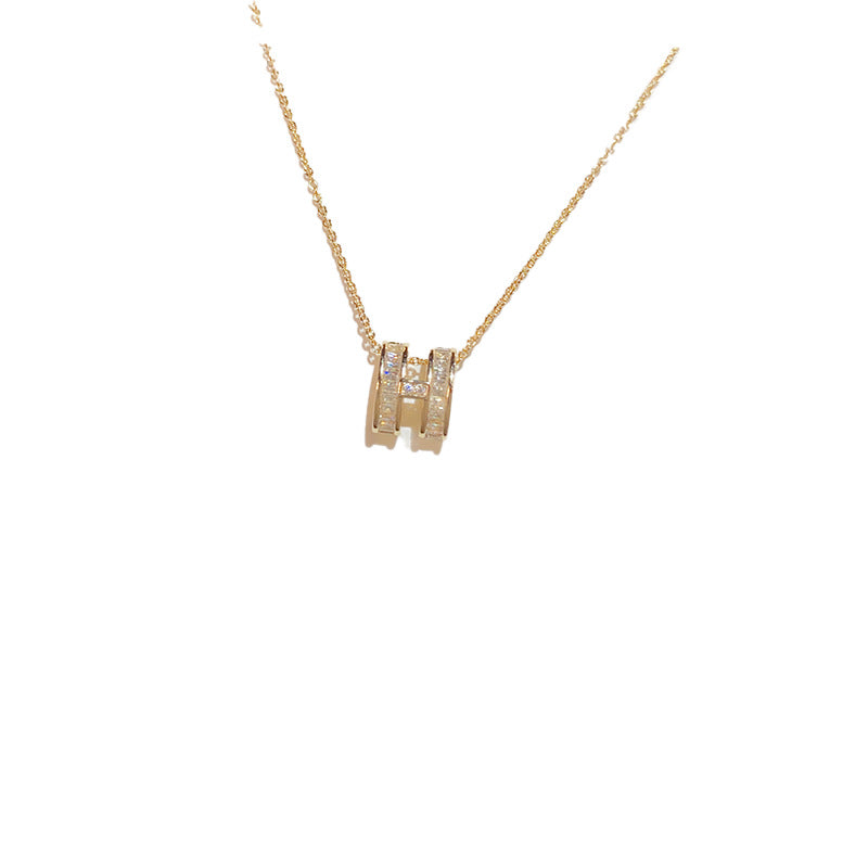 Elegant High-grade Letter Light Luxury Minority Necklaces