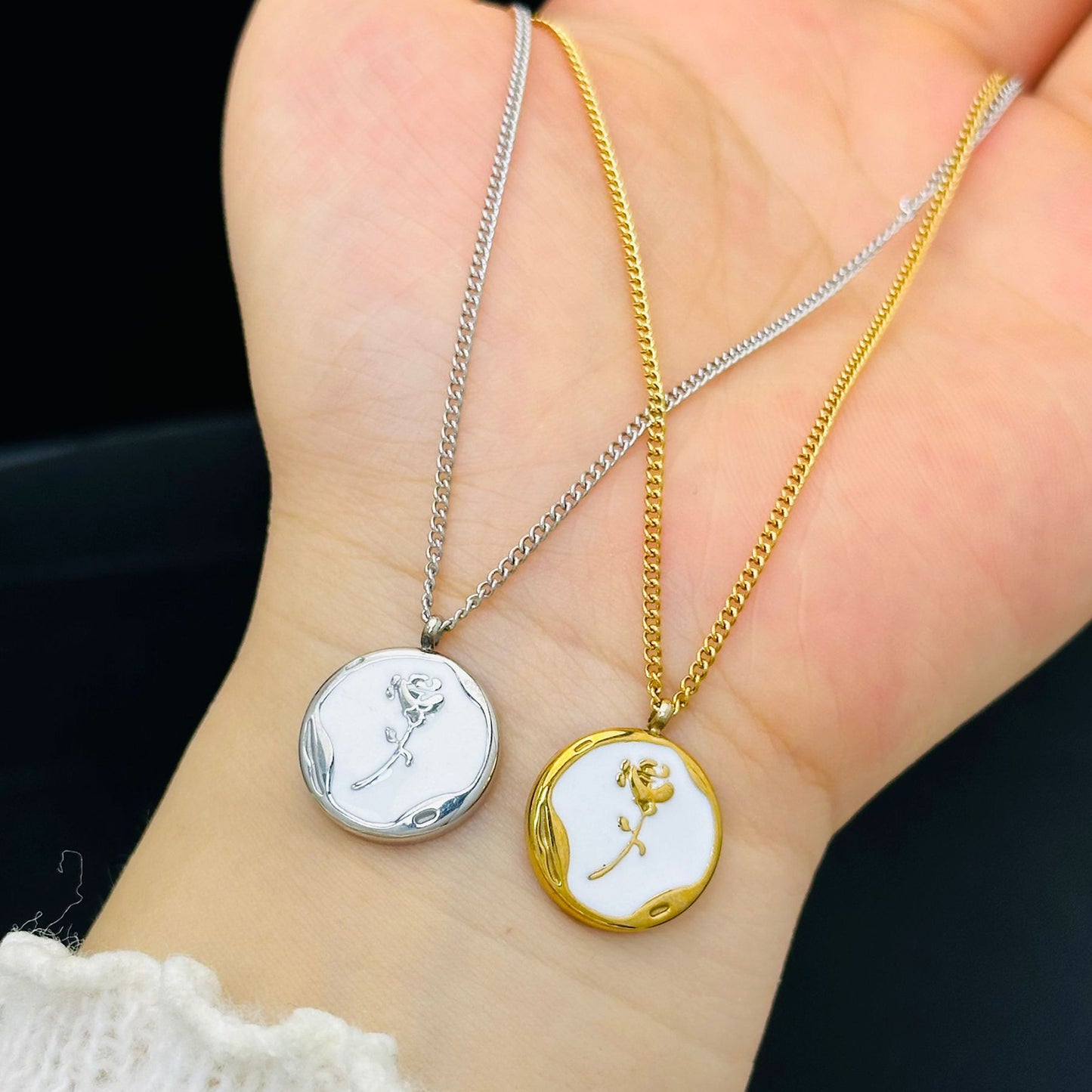 Women's Simple No Color Fading Affordable Luxury Necklaces