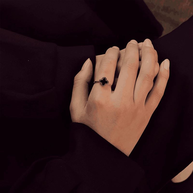 Clover Female Mori Style Personal Korean Rings