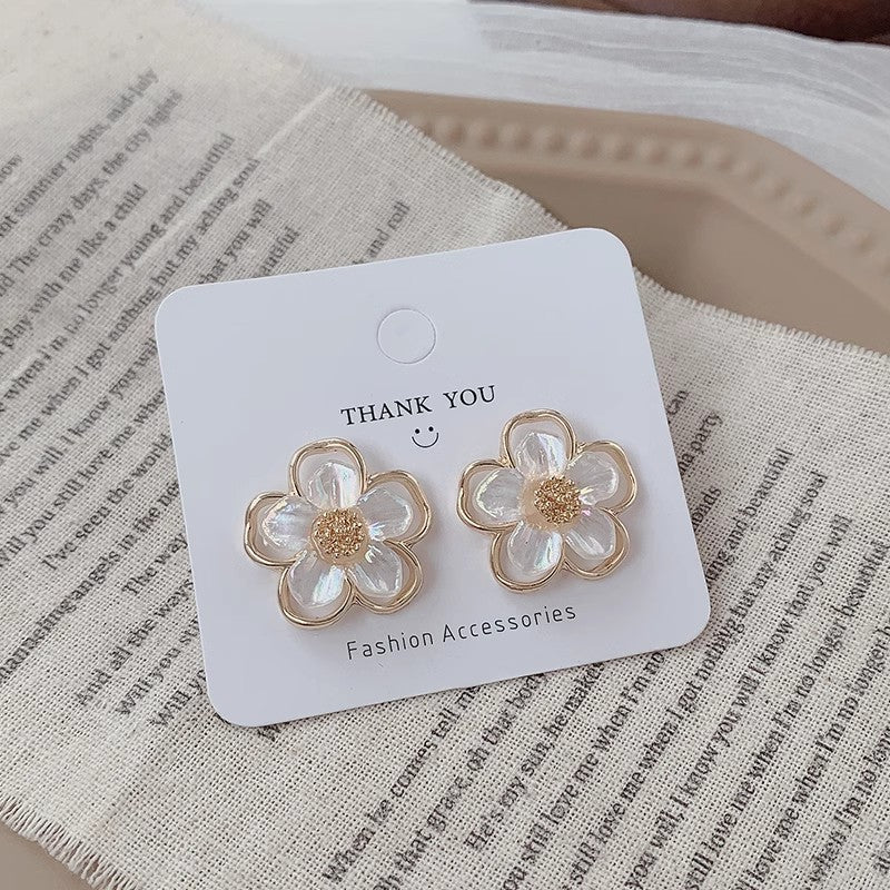 Women's Series Flower Vacation Style Niche High-grade Earrings