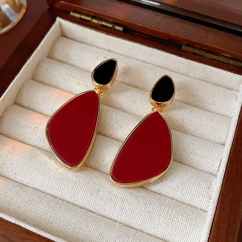 Women's Sier Needle Red Irregular Ear Retro Exaggerated Earrings