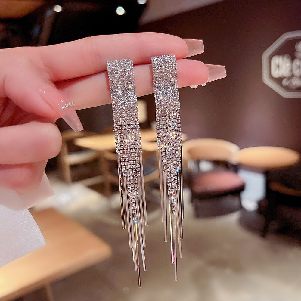 Women's Vintage Tassel Diamond High-grade Ear Minority Earrings